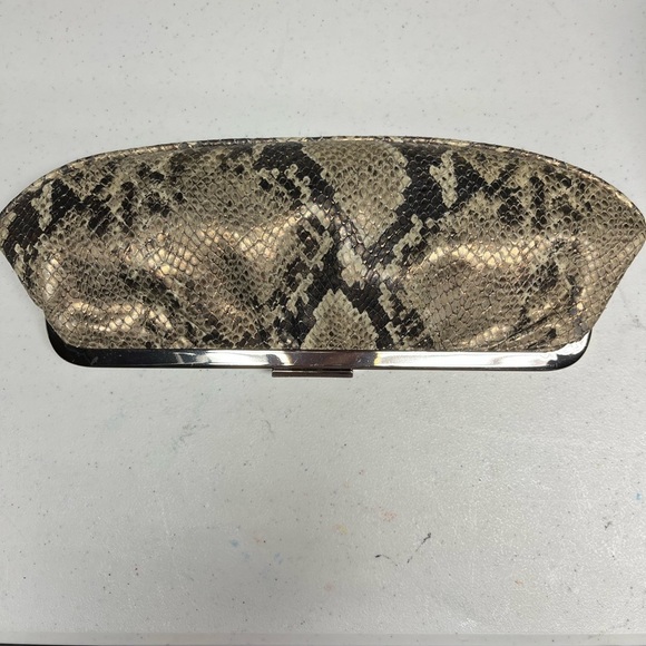 Banana Republic Reptile Print Wallet Purse - Picture 2 of 13